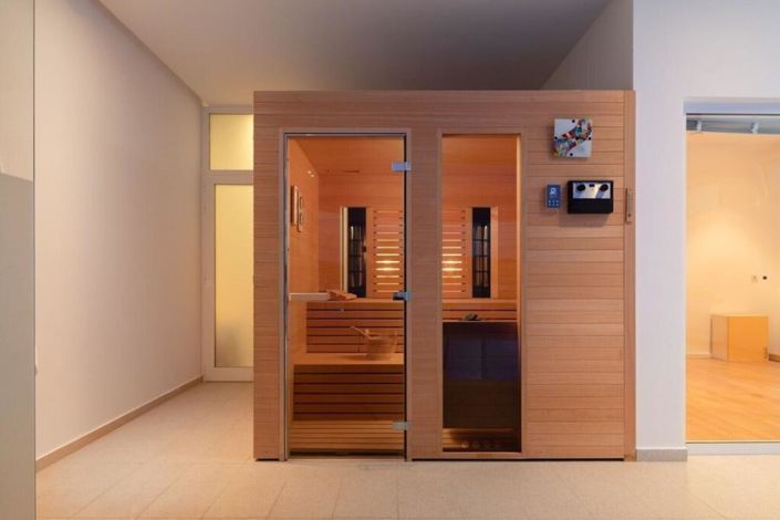 Image No.21-7 Bed Property for sale