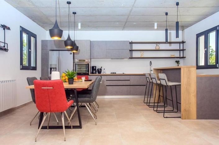 Image No.19-3 Bed Property for sale