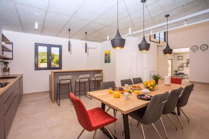 Image No.21-3 Bed Property for sale