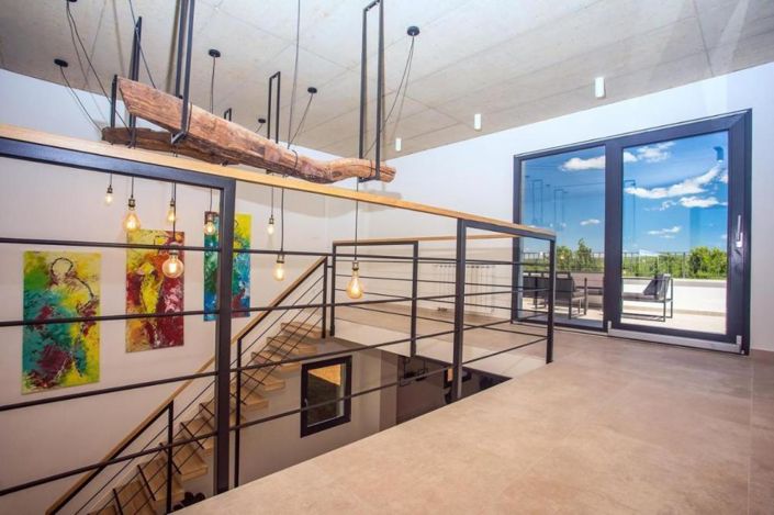 Image No.24-3 Bed Property for sale