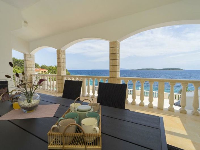 Image No.11-4 Bed Property for sale