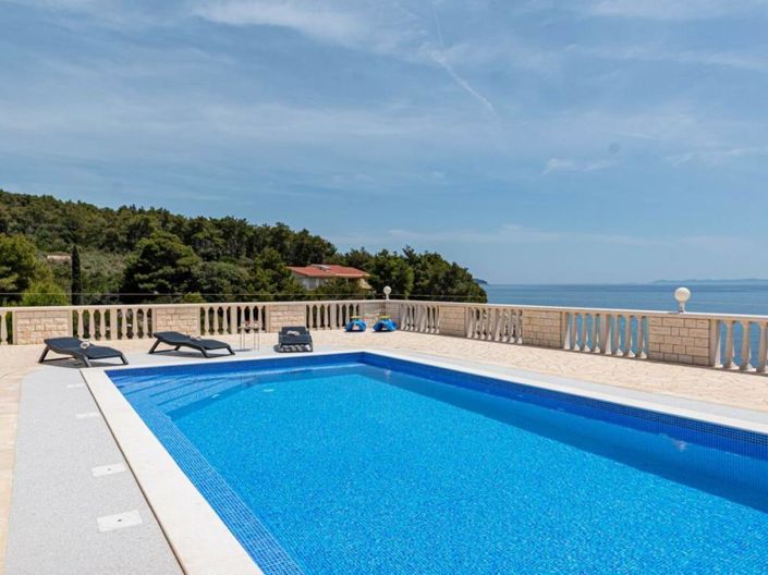 Image No.2-4 Bed Property for sale