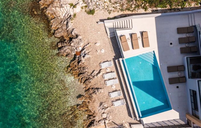 Image No.3-6 Bed Property for sale