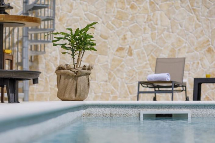 Image No.6-7 Bed Property for sale