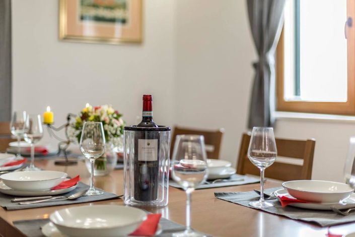 Image No.13-4 Bed Property for sale