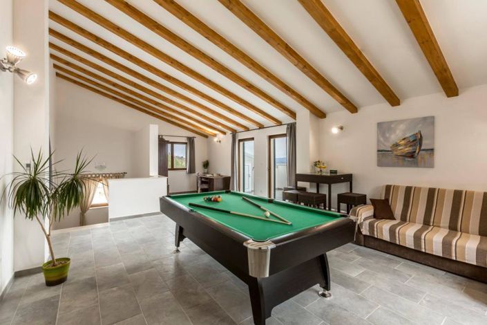 Image No.16-4 Bed Property for sale