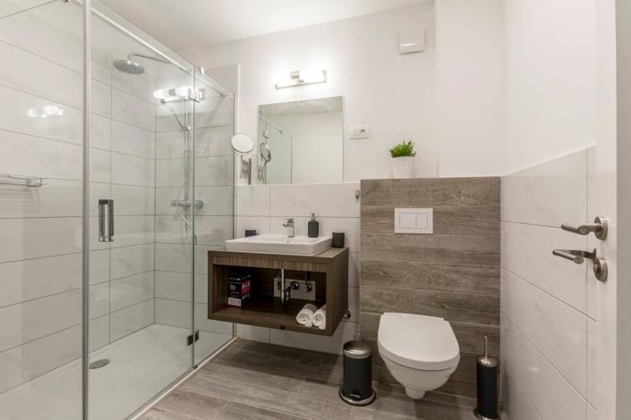 Image No.22-4 Bed Property for sale