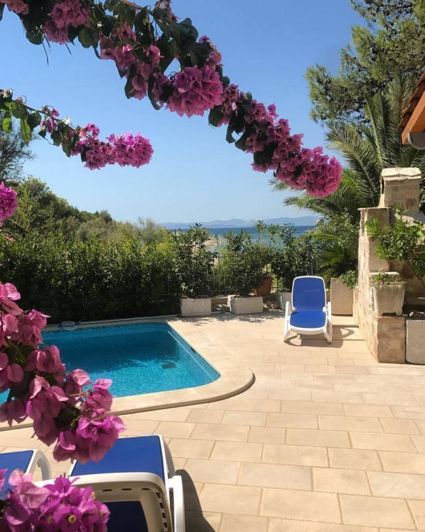 Image No.8-3 Bed Property for sale