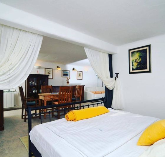 Image No.16-3 Bed Property for sale