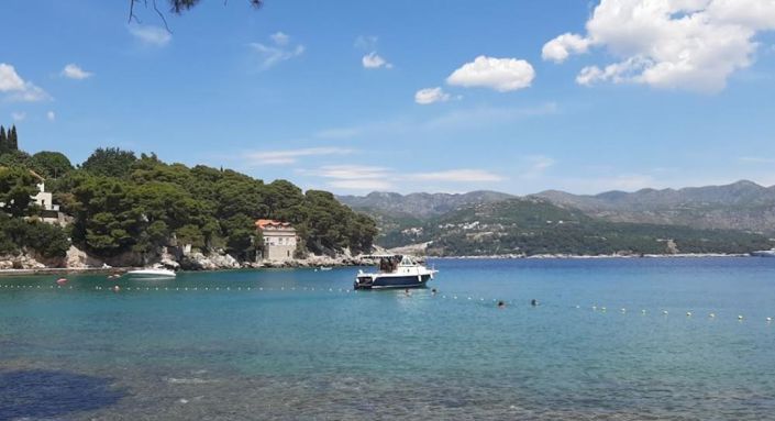 Image No.11-3 Bed Property for sale