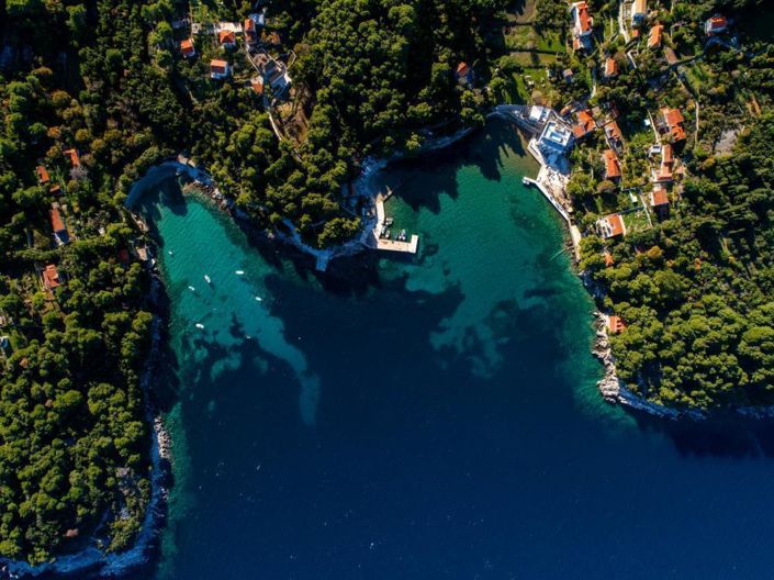 Image No.8-3 Bed Property for sale