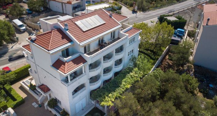 Image No.7-12 Bed Property for sale