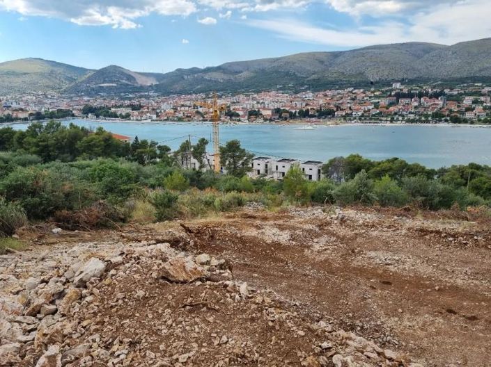 Image No.18-4 Bed Property for sale