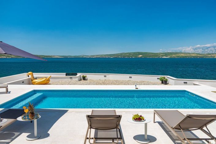 Image No.1-Propriété de 5 chambres à vendre à Croatie
