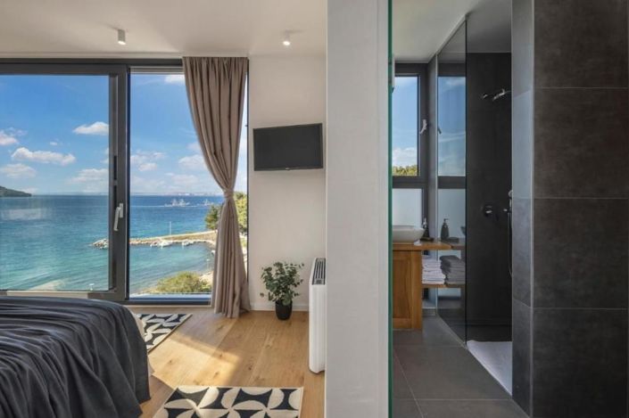 Image No.19-3 Bed Property for sale