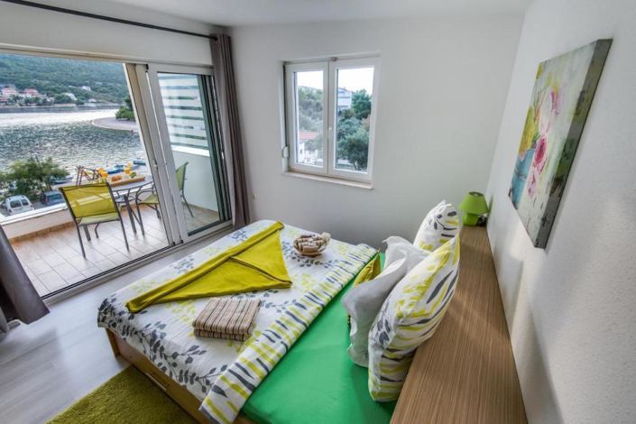 Image No.25-7 Bed Property for sale