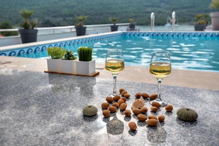 Image No.4-7 Bed Property for sale