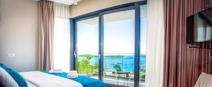 Image No.24-4 Bed Property for sale