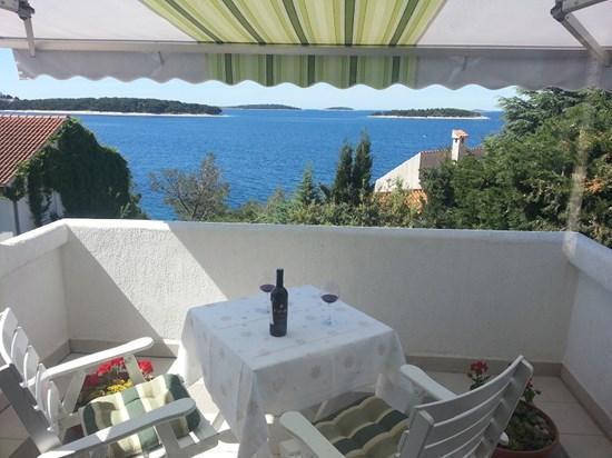 Image No.8-8 Bed Property for sale