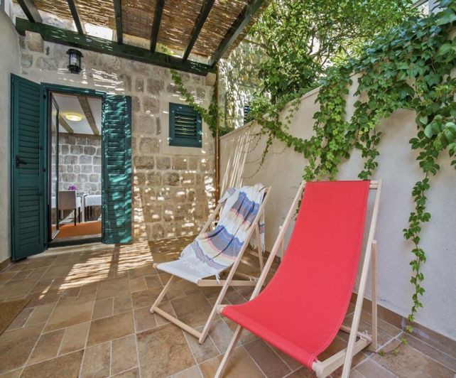 Image No.22-3 Bed Property for sale