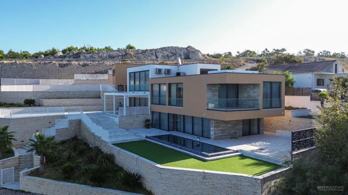 Image No.11-Propriété de 4 chambres à vendre à Croatie