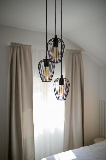 Image No.12-3 Bed Property for sale