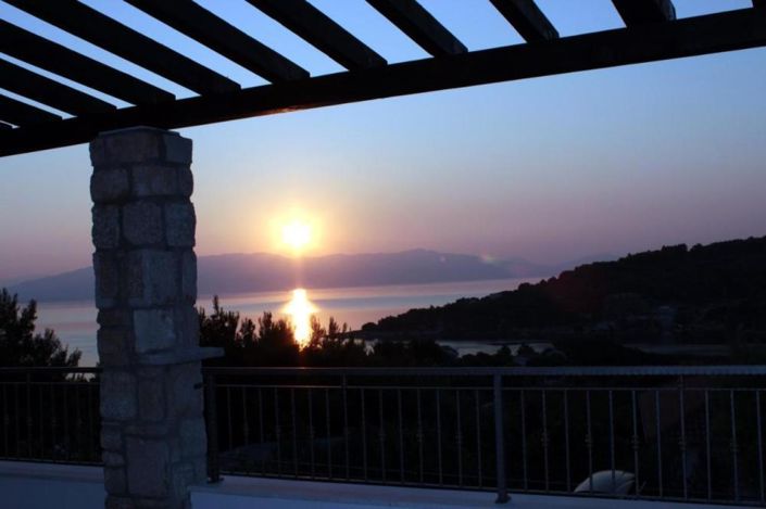 Image No.9-15 Bed Property for sale