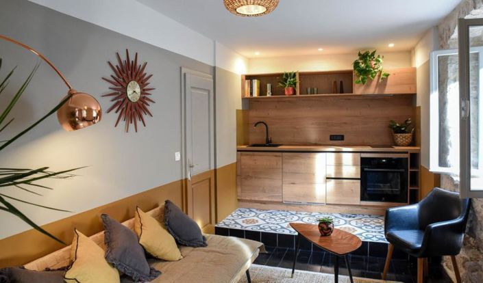 Image No.2-Propriété de 4 chambres à vendre à Stari Grad