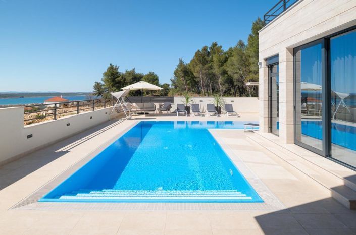 Image No.3-4 Bed Property for sale