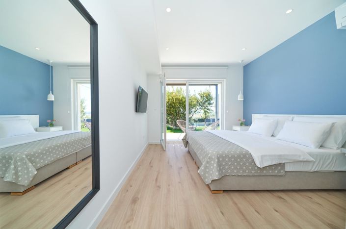 Image No.16-4 Bed Property for sale