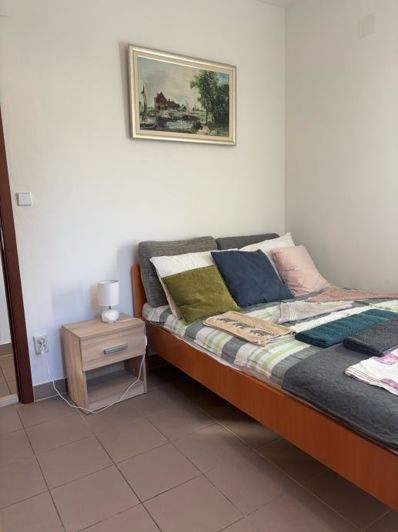 Image No.15-9 Bed Property for sale