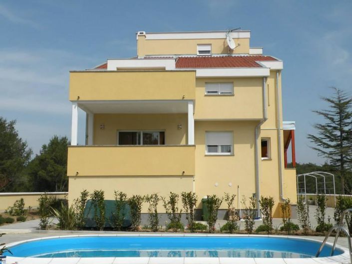 Image No.1-Propriété de 5 chambres à vendre à Croatie