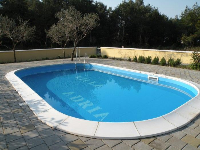 Image No.10-5 Bed Property for sale