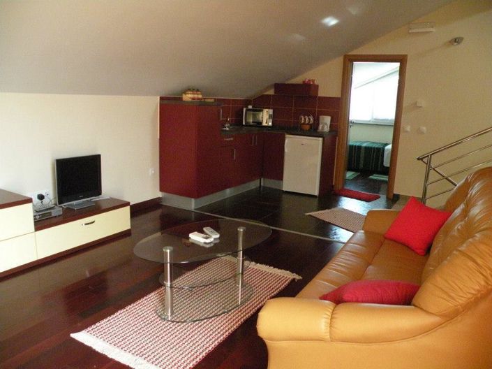 Image No.8-5 Bed Property for sale