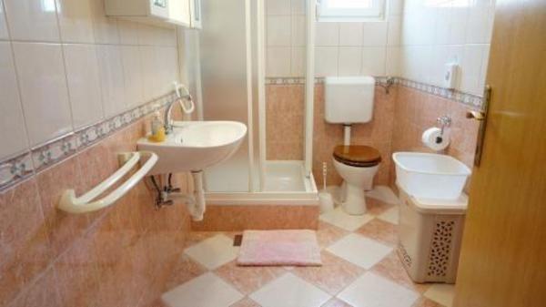 Image No.13-Propriété de 9 chambres à vendre à Vir