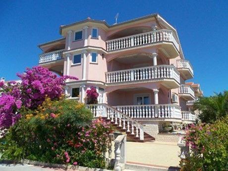 Image No.4-Propriété de 9 chambres à vendre à Vir