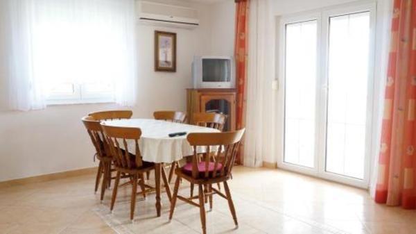 Image No.7-Propriété de 9 chambres à vendre à Vir