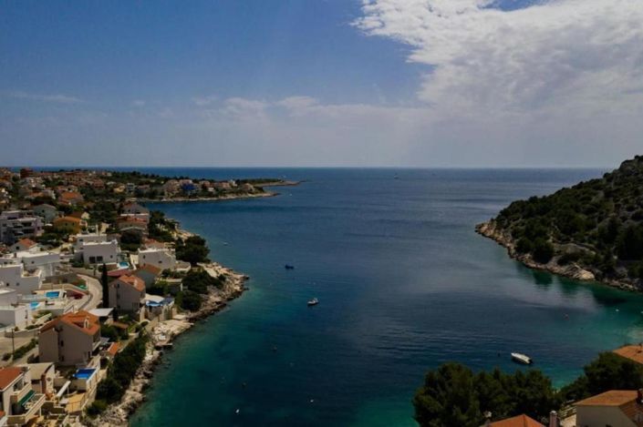 Image No.3-4 Bed Property for sale