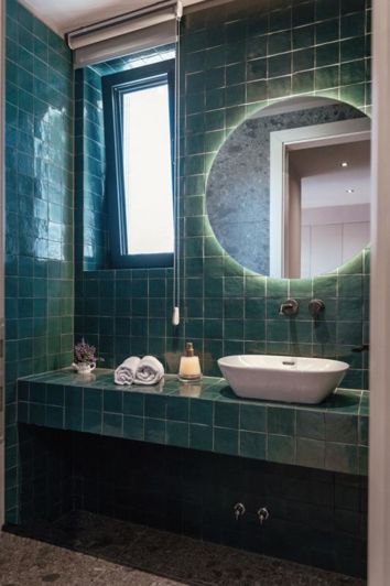 Image No.10-3 Bed Property for sale