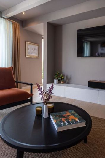 Image No.20-3 Bed Property for sale