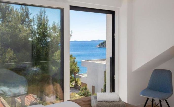 Image No.19-5 Bed Property for sale