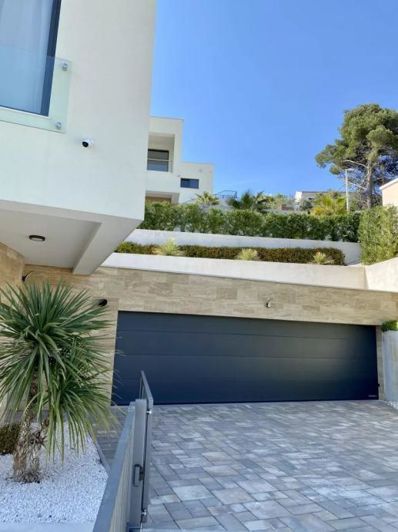 Image No.13-4 Bed Property for sale