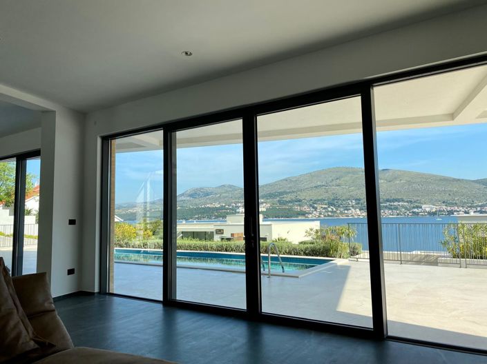 Image No.24-4 Bed Property for sale