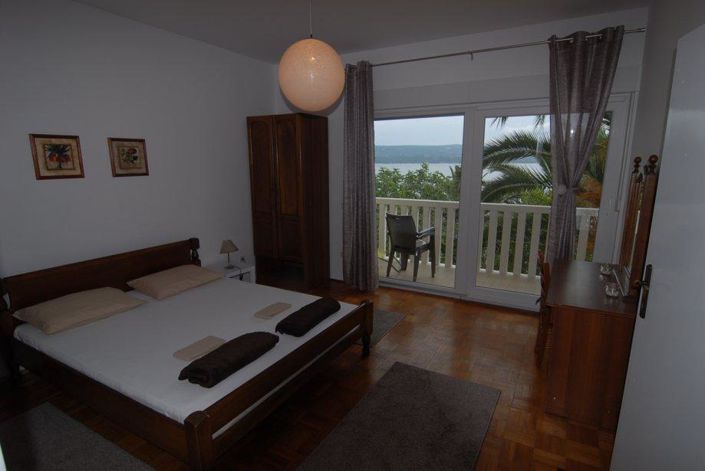 Image No.9-5 Bed Property for sale