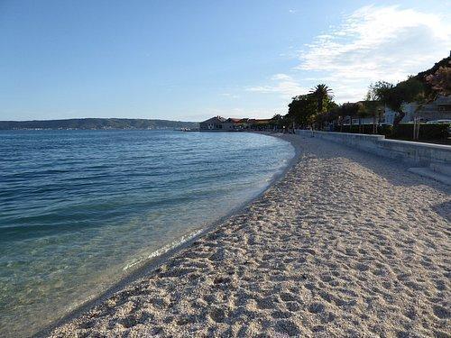 Image No.3-20 Bed Property for sale