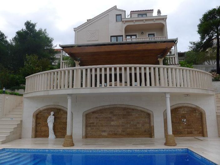 Image No.8-Propriété de 7 chambres à vendre à Ciovo