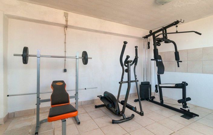 Image No.21-6 Bed Property for sale