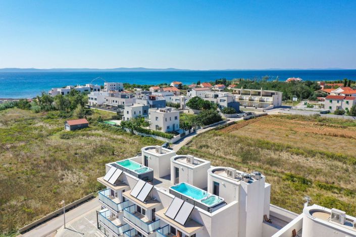 Image No.1-Propriété de 4 chambres à vendre à Privlaka