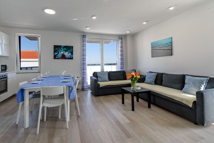 Image No.11-4 Bed Property for sale