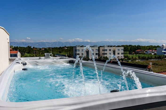 Image No.3-Propriété de 5 chambres à vendre à Privlaka